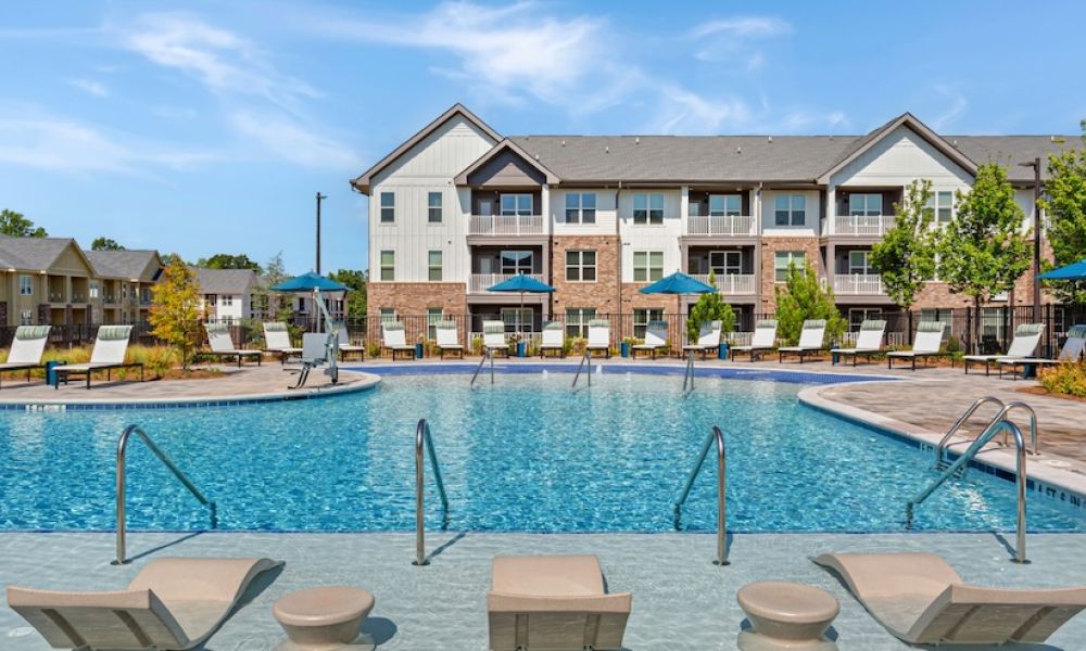 The Averly Collins Hill community houses high-end residents in Lawrenceville, GA.